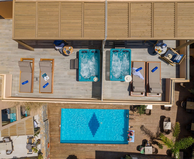 Palmera Beach Hotel Deluxe Room City View Outdoor Jacuzzi 0058