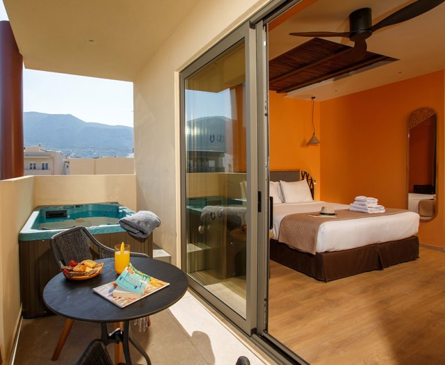 Palmera Beach Hotel Wellness Jacuzzi Suite 9717B