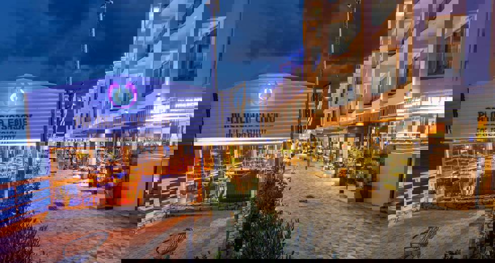 Seaside Restaurant And Hotel Entrance