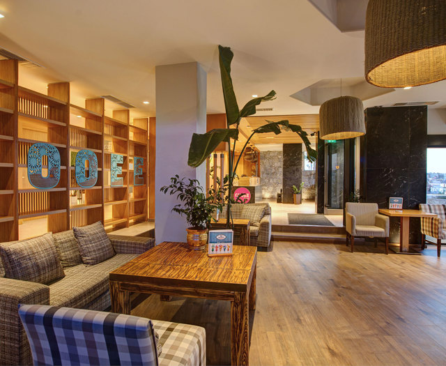 Palmera Beach Hotel Main Bar Cafe